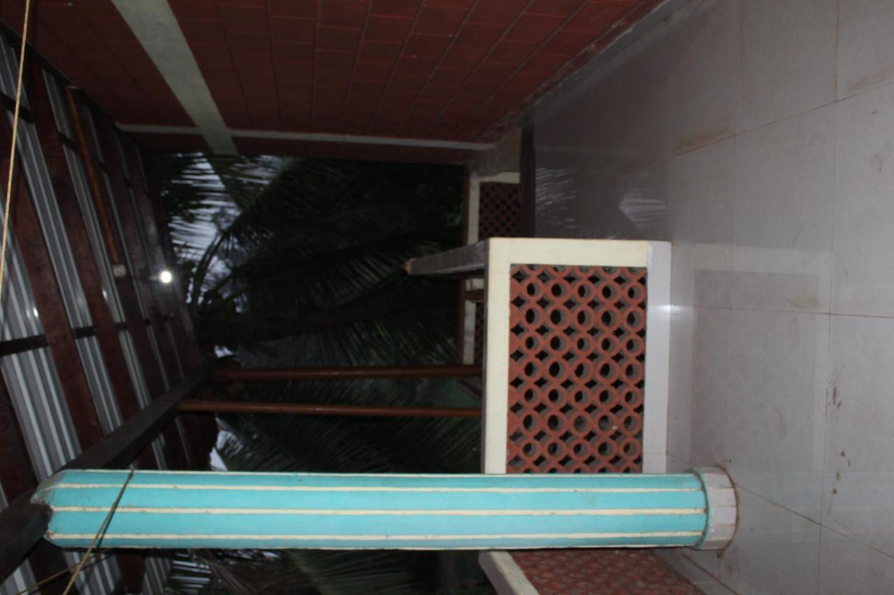 Surya Guest House ゴカルナ エクステリア 写真